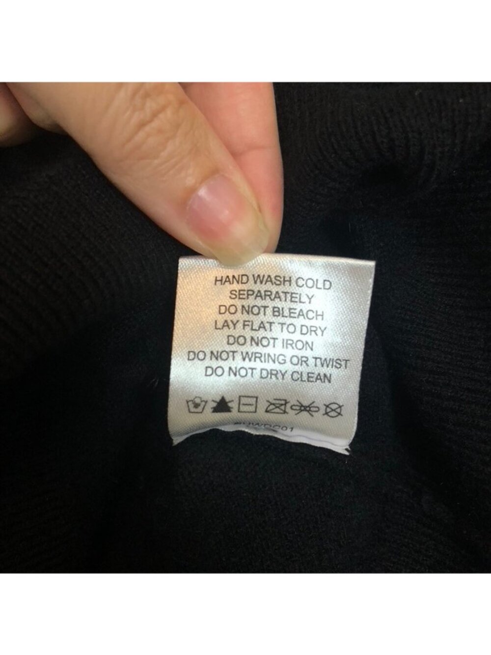 Quince 100% Cashmere Black Sweater Size M Turtleneck - Picture 6 of 6